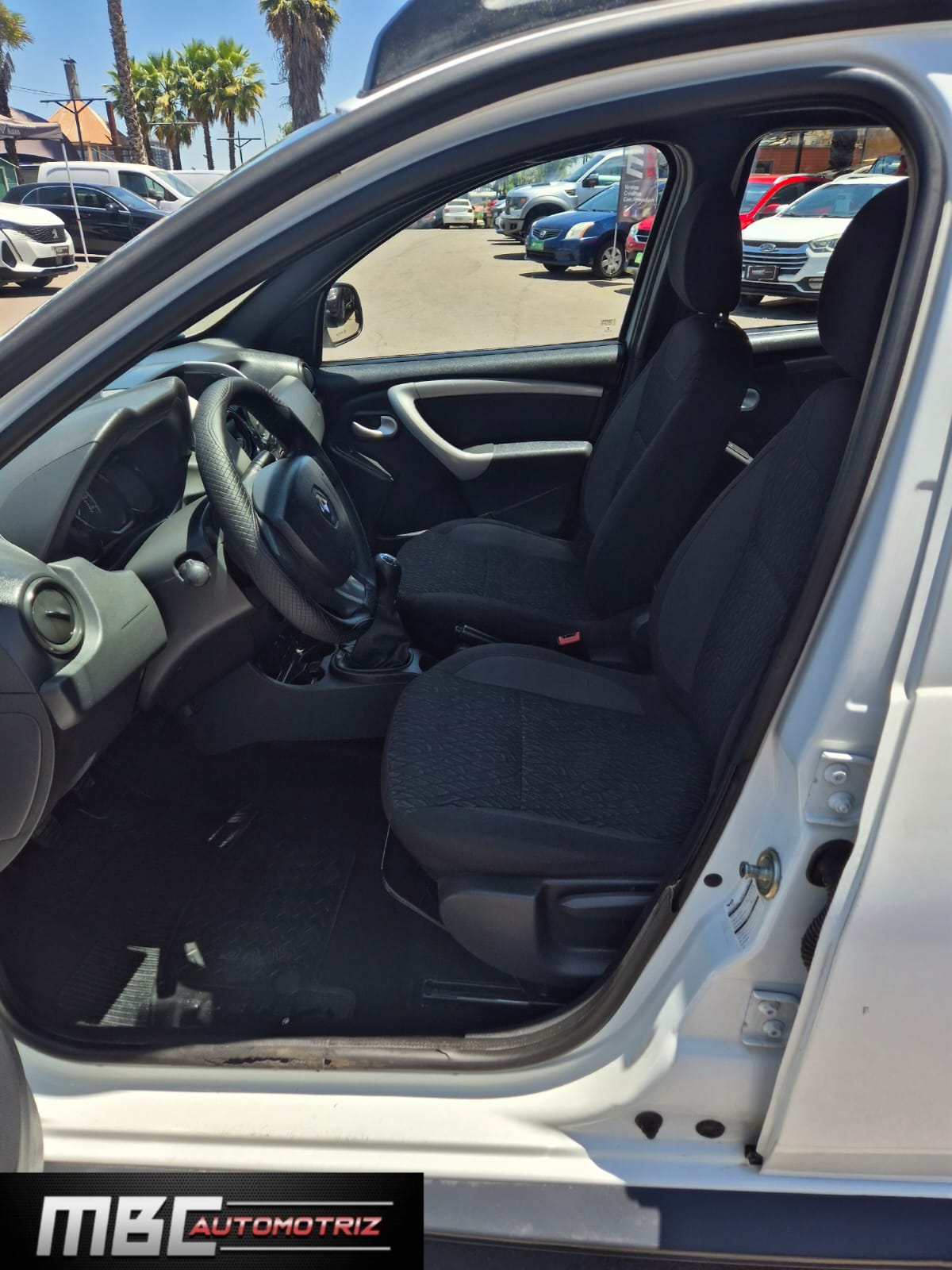 WhatsApp Image 2025-12-03 at 14.17.06 (1)